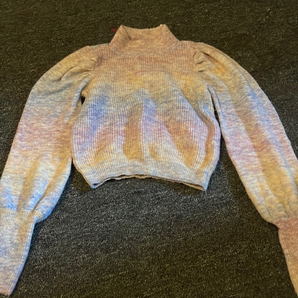 Long sleeve cropped knitted sweater size xs